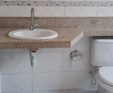 CASA NA RUA JOSÉ BERNARDINO, Nº TURF CLUB