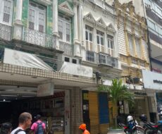 PRÉDIO COMERCIAL NA AV. 7 DE SETEMBRO, CENTRO (CALÇADÃO.