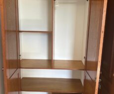 CASA EM GRUSSAÍ EM NA RUA BONGAUVILE ESQUINA COM AV. CHRIS.