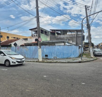 CASA/TERRENO NA ESQUINA DA RUA PRINCESA ISABEL COM VISCONDE DE ITABORA, PARQUE ROSÁRIO.