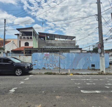 CASA/TERRENO NA ESQUINA DA RUA PRINCESA ISABEL COM VISCONDE DE ITABORA, PARQUE ROSÁRIO.