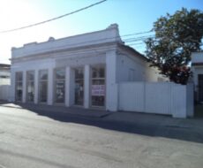 CASA NA AVENIDA 07 DE SETEMBRO, CENTRO