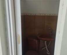 CASA NA RUA CASA NA RUA AUGUSTO BESSA Nº 339, TURF CLUB A 70,00 METROS DA 28 DE MARÇO.