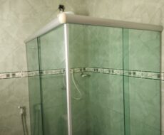 CASA NA RUA CASA NA RUA AUGUSTO BESSA Nº 339, TURF CLUB A 70,00 METROS DA 28 DE MARÇO.