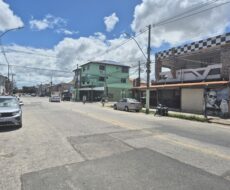 PRÉDIO NA AVENIDA PRINCESA ISABEL ESQUINA COM AURINO TAVARE NO PARQUE ROSÁRIO.