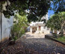 CASA NA RUA TENENTE CORONEL CARDOSO, Nº , CENTRO (ao lado do Hortifruti)