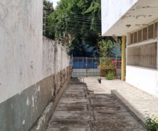 CASA NA RUA BRUNO DE AZEVEDO, Nº 56, PRQ. TAMANDARÉ (COM SAÍDA NA AVENIDA 28 DE MARÇO).