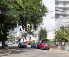 CASA NA RUA BRUNO DE AZEVEDO, Nº 56, PRQ. TAMANDARÉ (COM SAÍDA NA AVENIDA 28 DE MARÇO).