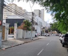 ÁREA/CASA NA RUA DR. SIQUEIRA/RUA ATILANO CRISÓSTOMO, PARQUE TAMANDARÉ