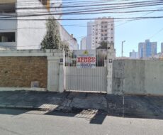 ÁREA/CASA NA RUA DR. SIQUEIRA/RUA ATILANO CRISÓSTOMO, PARQUE TAMANDARÉ