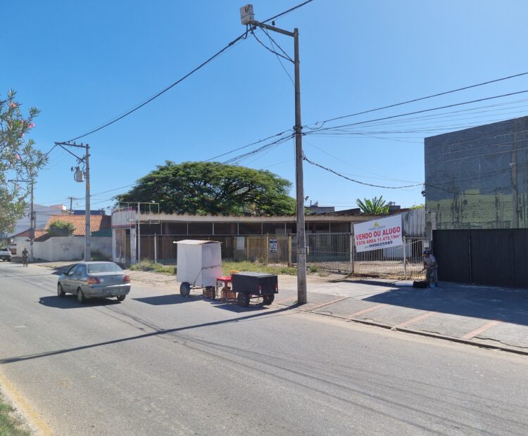 ÁREA DE 11.478,19 M² NA AVENIDA ALBERTO LAMEGO, PRQ CALIFÓRNIA.